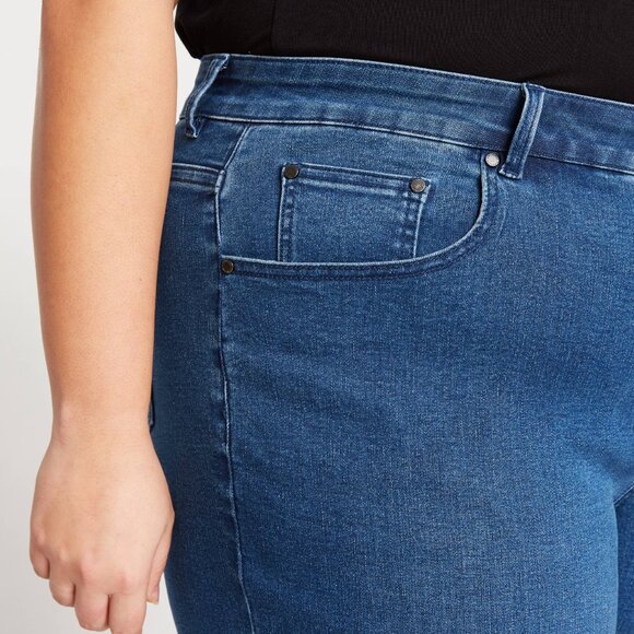 NWT Universal Standard Bae Boyfriend Crop Jeans Plus Size 40 7X - Picture 6 of 8